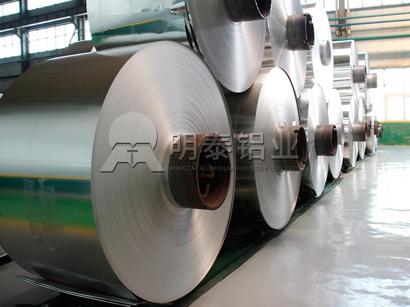 加多寶和王老吉共享紅罐包裝，罐裝材料實為5182鋁板